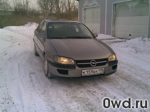 Битый автомобиль Opel Omega