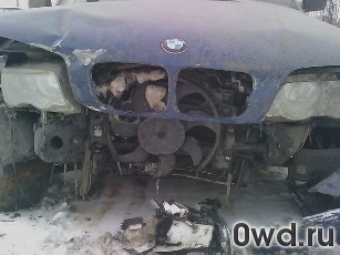 Битый автомобиль BMW 323